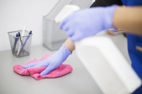 Professional deep cleaning for homes in SW15